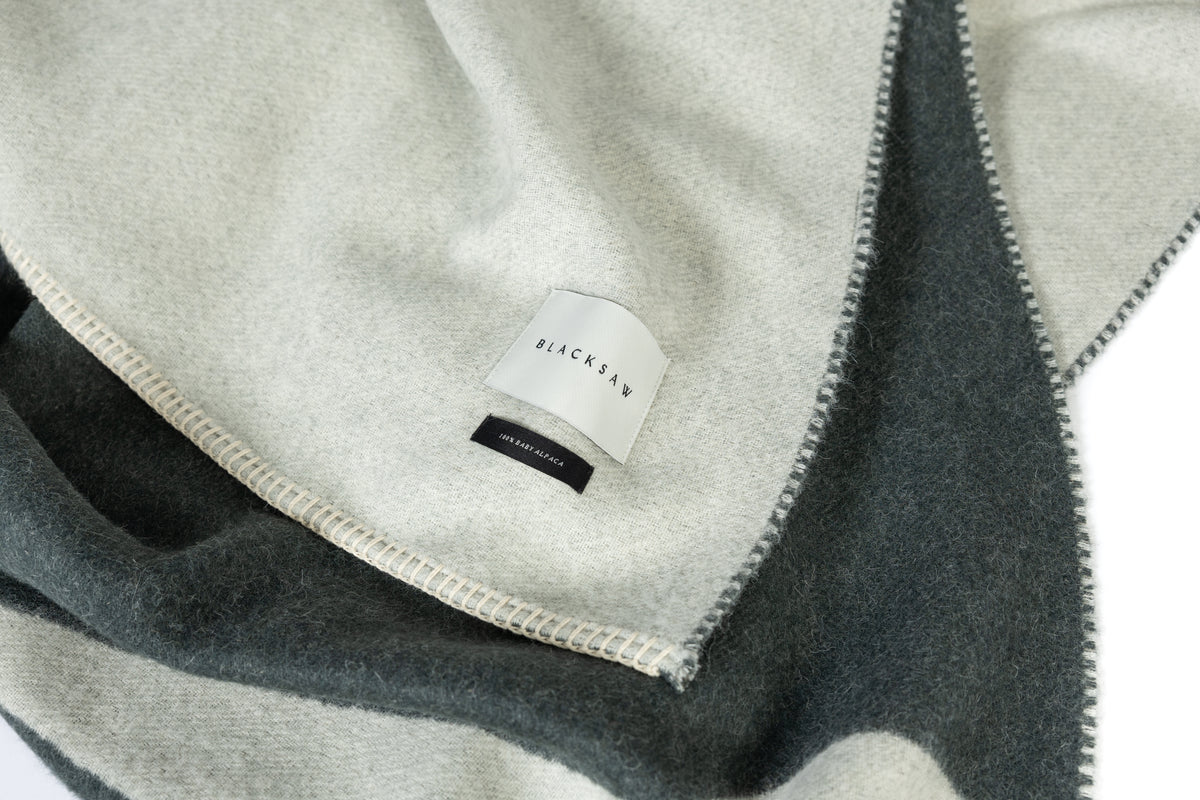 BERLIN REVERSIBLE THROW