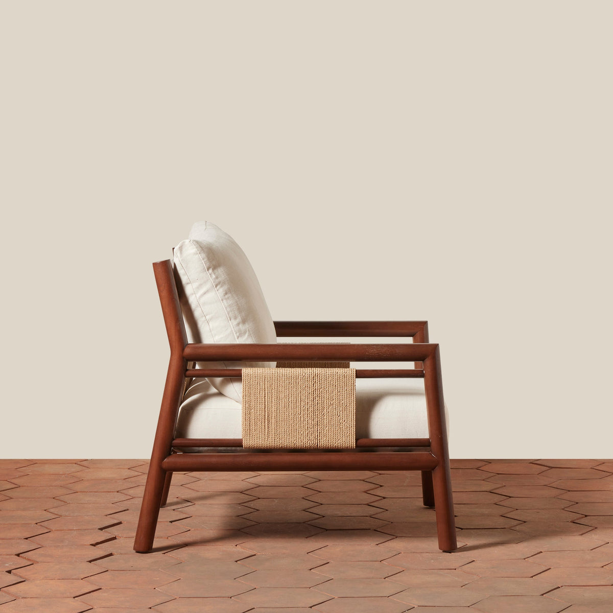 Estela Lounge Chair - additional angle