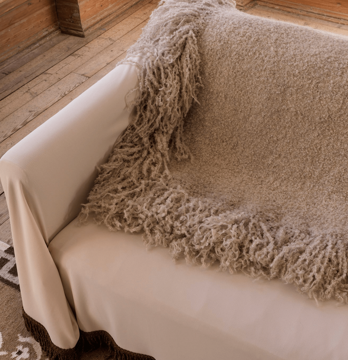 Beige Throw - Cultheir