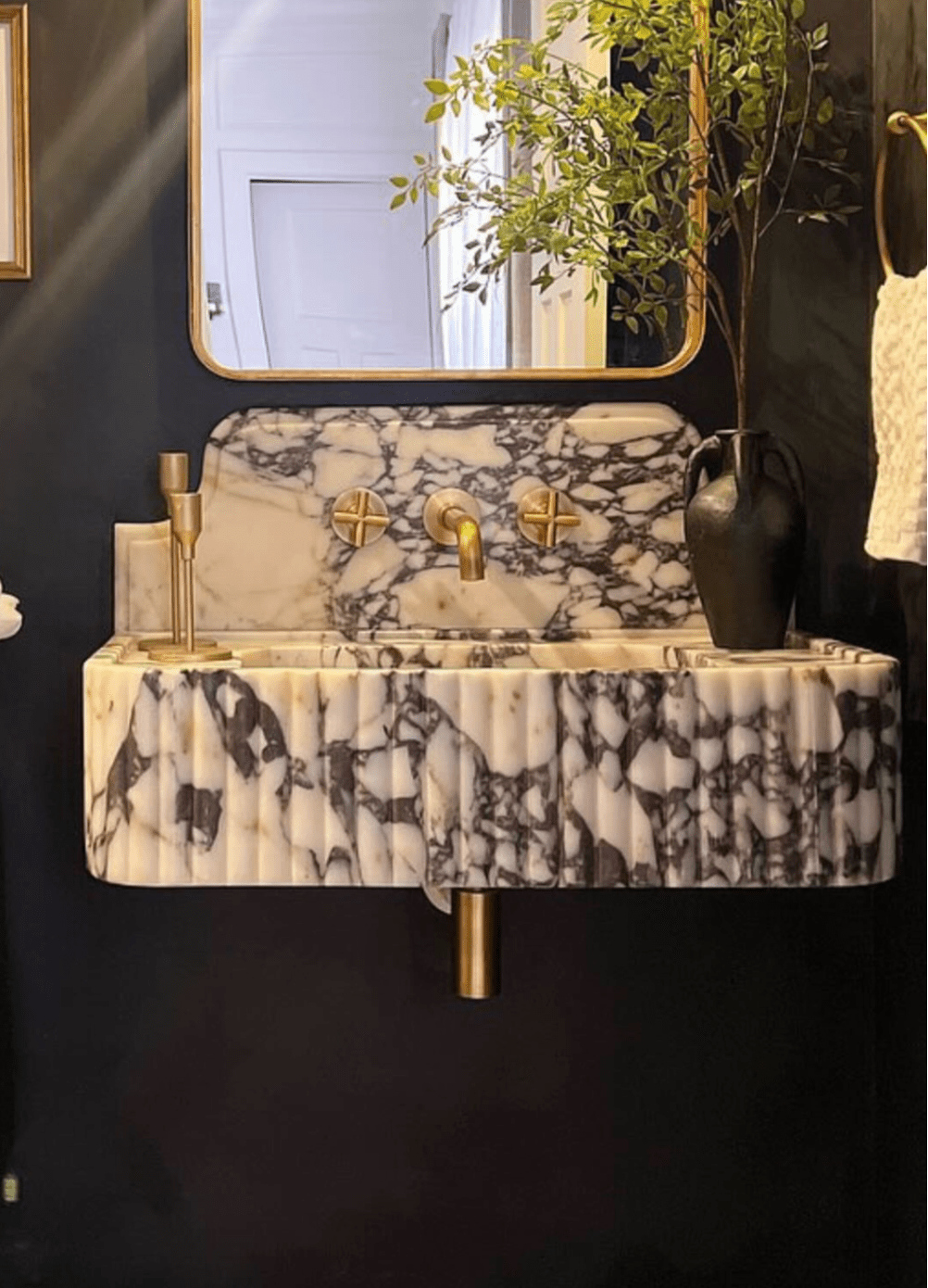 Floating Powder Sink - Calacatta Viola - Cultheir