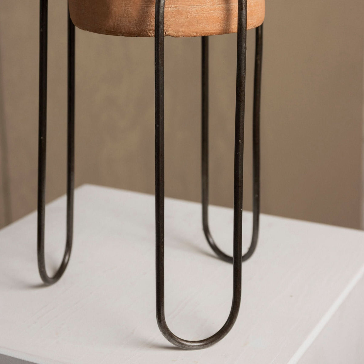 Jaro Tall Terracotta Planter - Cultheir