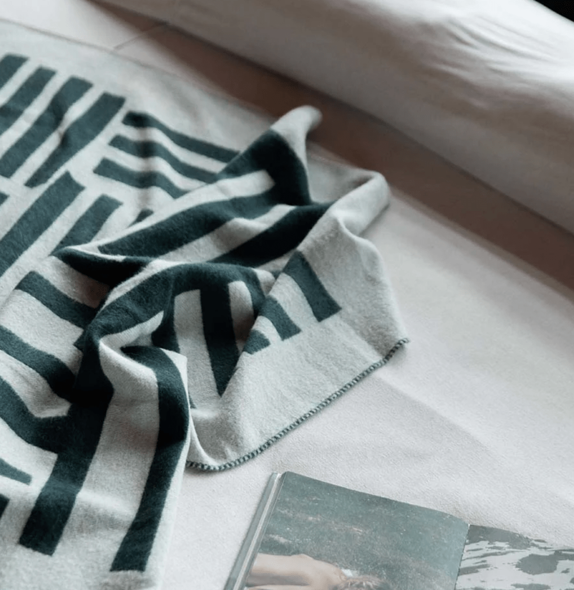 Rosin Reversible Throw - Cultheir